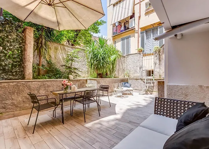 Bdc - The Secret Garden In Trevi *