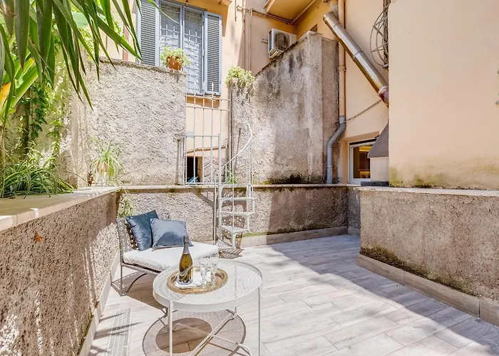 Bdc - The Secret Garden In Trevi *